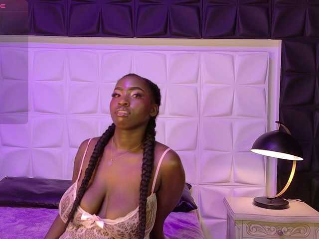SaharaBailey live cam on BongaCams