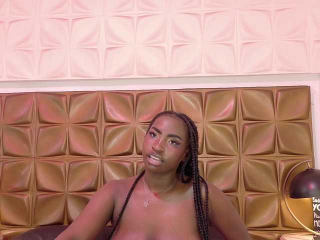 SaharaBailey live cam on BongaCams