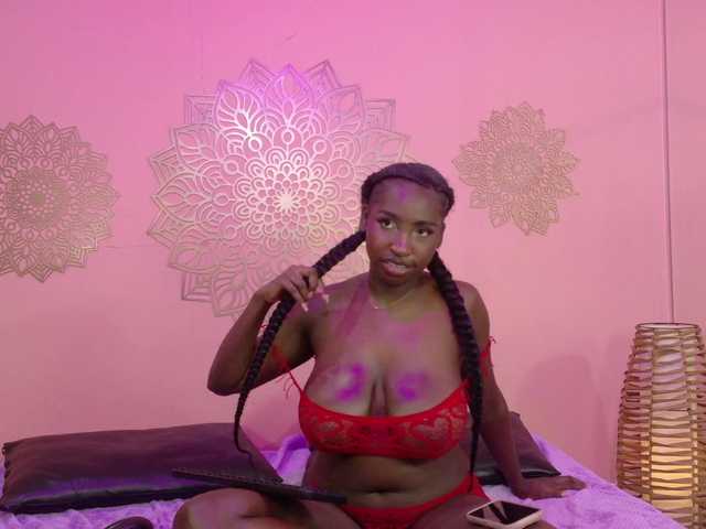 SaharaBailey live cam on BongaCams