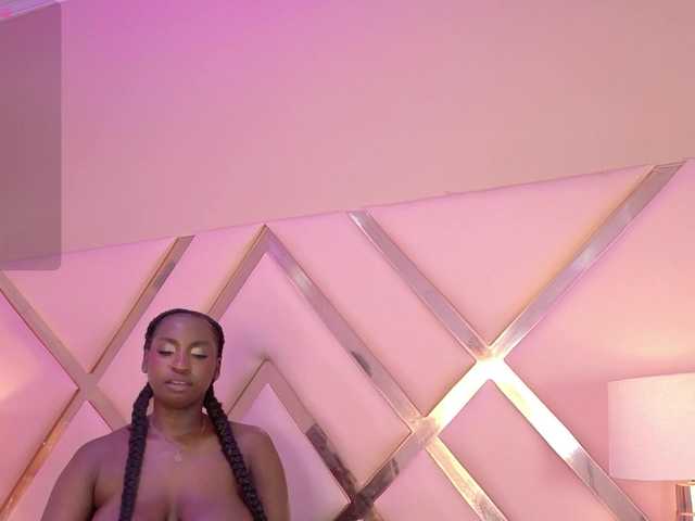 SaharaBailey live cam on BongaCams