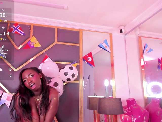 SaharaBailey live cam on BongaCams