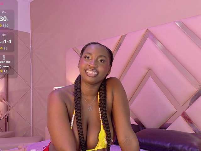 SaharaBailey live cam on BongaCams