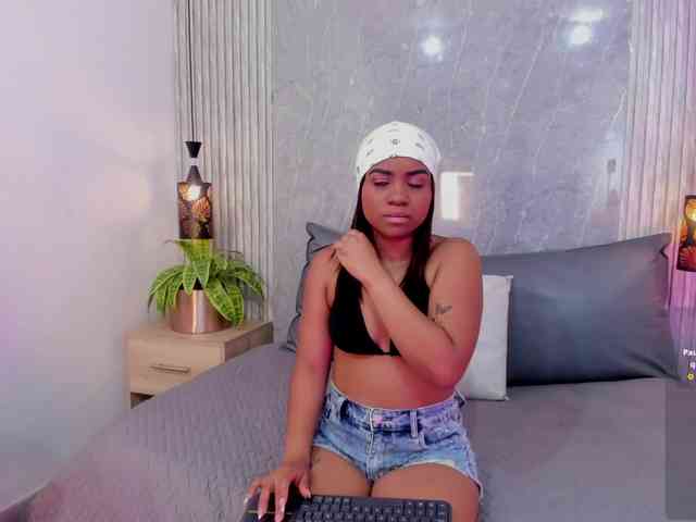 Charlotte-fuentes webcam