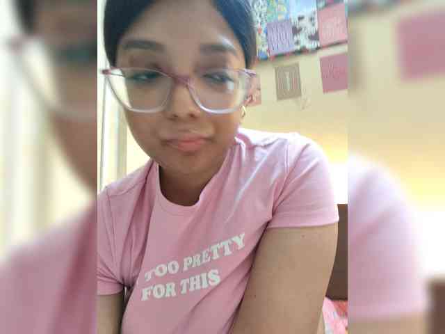 Sexhuttt webcam