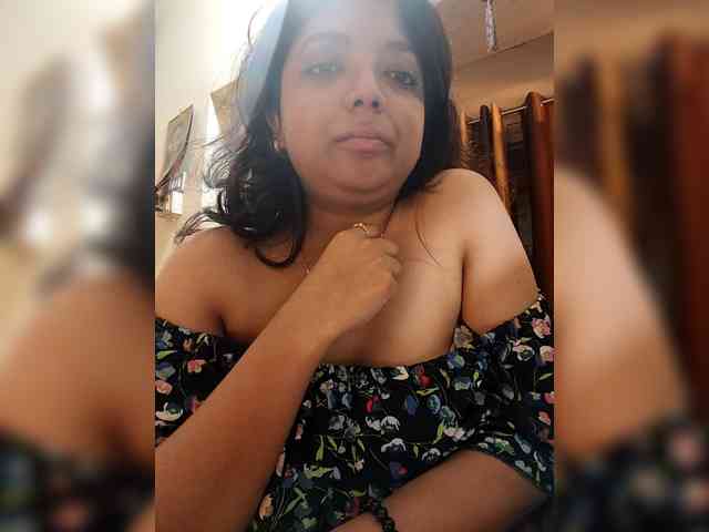 Sexhuttt - big-ass-indian cam model from asia