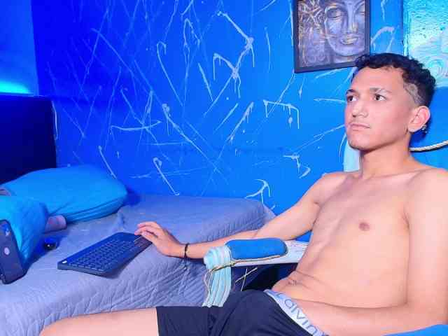 LexterBlue Live Webcam on BongaCams