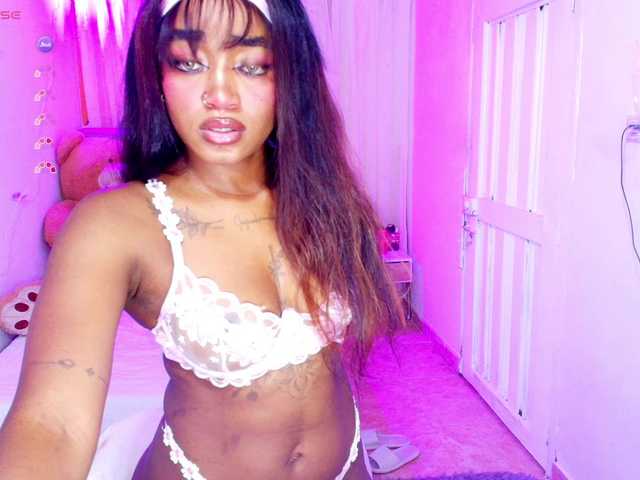 sweetmia-5 live cam on BongaCams