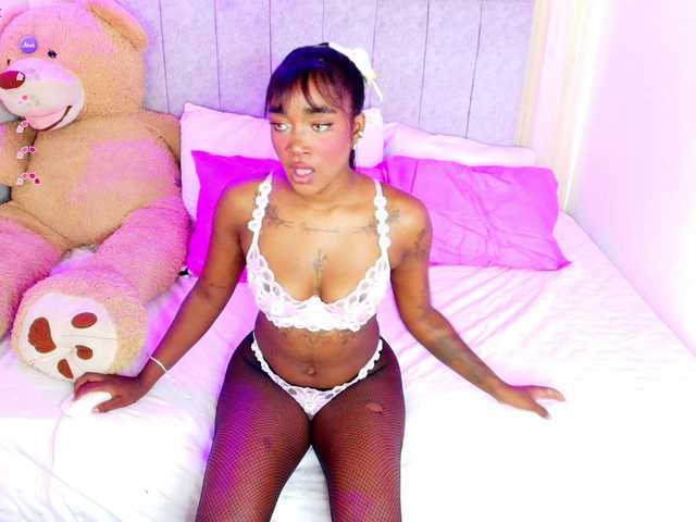sweetmia-5 live cam on BongaCams