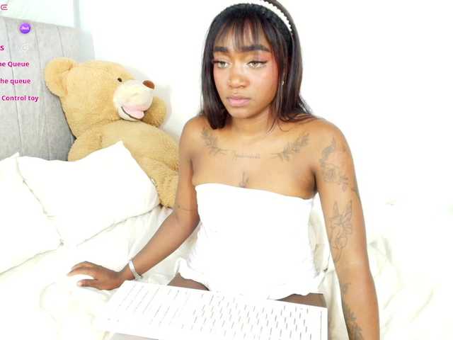 sweetmia-5 live webcam show