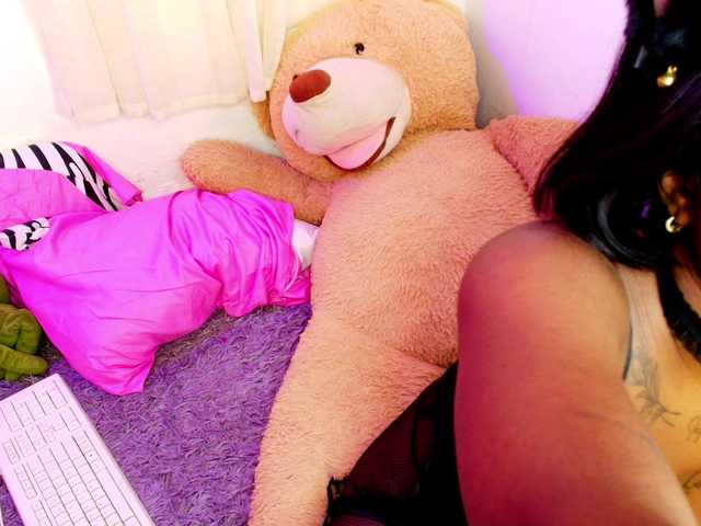 sweetmia-5 live cam on BongaCams