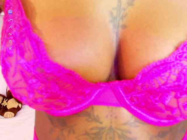 sweetmia-5 webcam