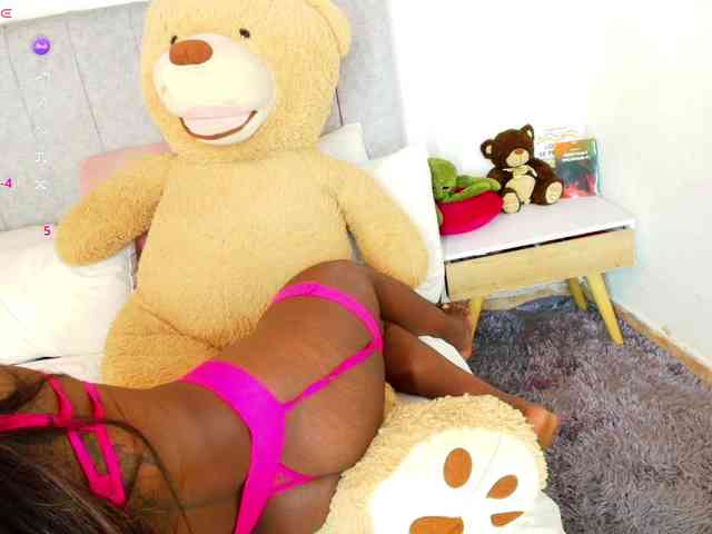 sweetmia-5 webcam