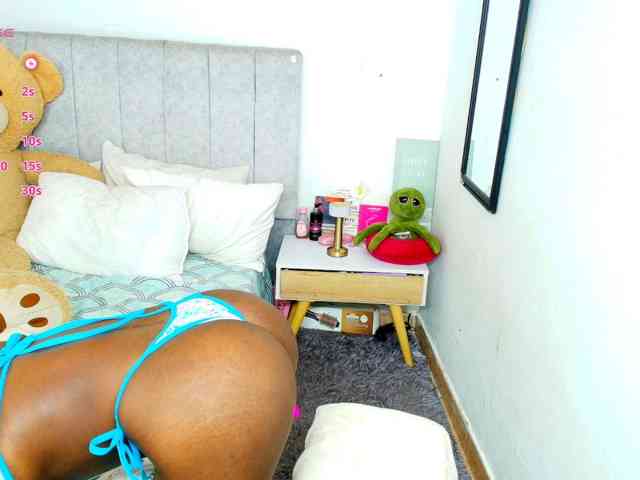 sweetmia-5 webcam