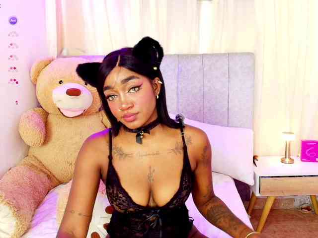 sweetmia-5 webcam