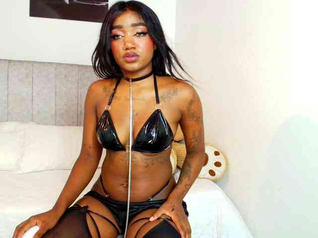 sweetmia-5 webcam
