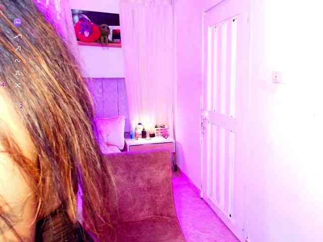 sweetmia-5 webcam