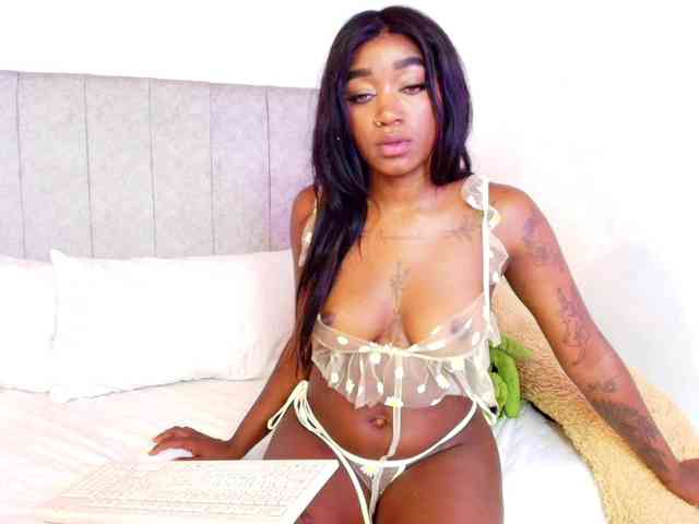 sweetmia-5 webcam