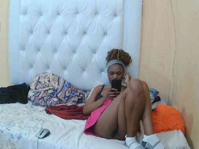Henny02267 webcam