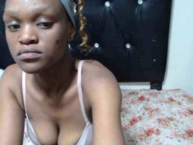 Henny02267 webcam