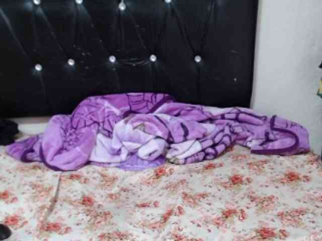 Henny02267 webcam