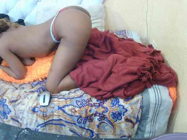 Henny02267 webcam