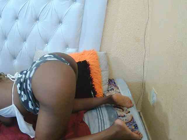 Henny02267 webcam