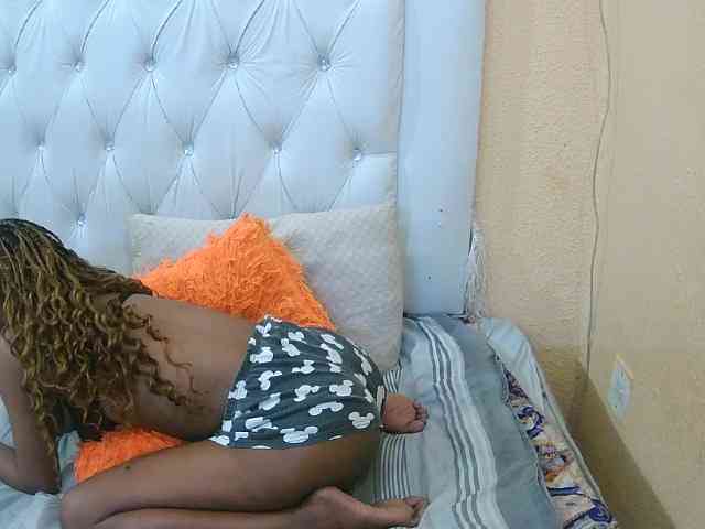 Henny02267 webcam