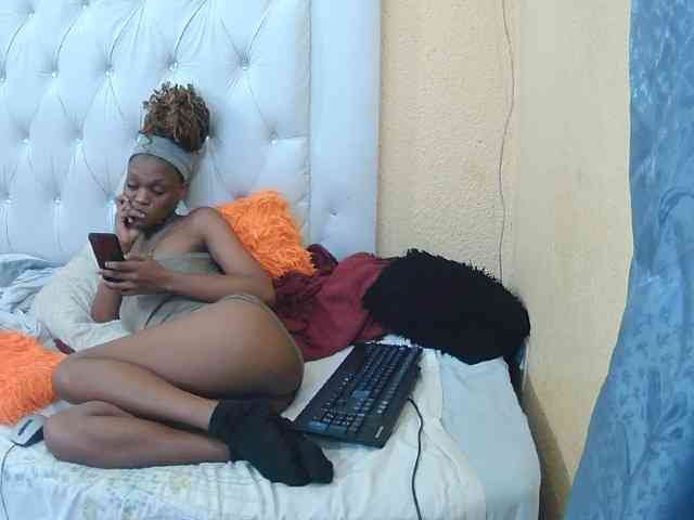 Henny02267 webcam
