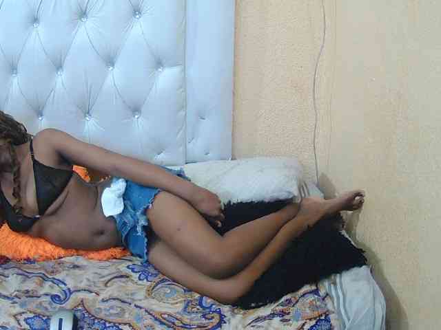Henny02267 webcam