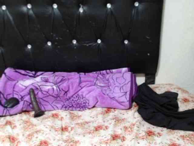 Henny02267 webcam