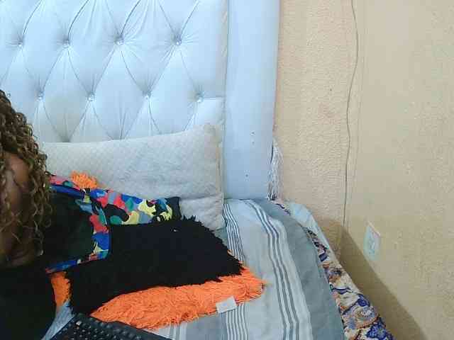Henny02267 webcam