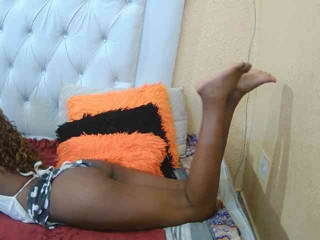 Henny02267 webcam