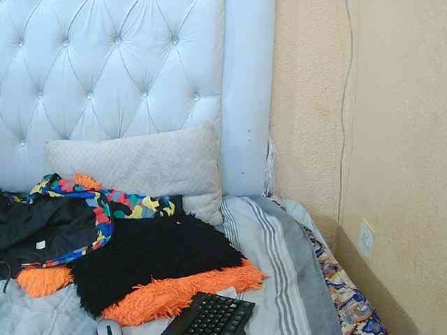 Henny02267 webcam