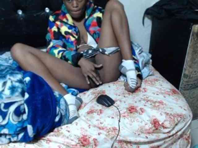 Henny02267 webcam