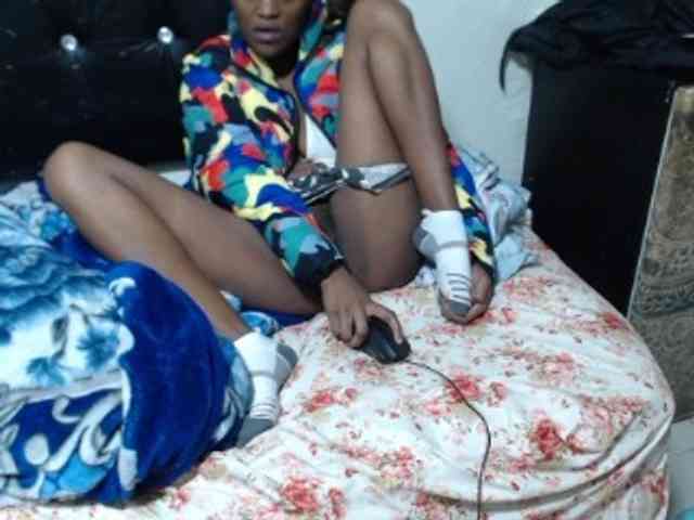 Henny02267 webcam