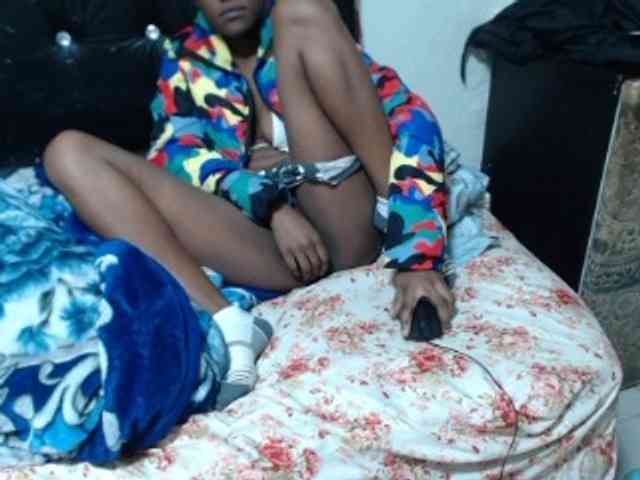 Henny02267 webcam