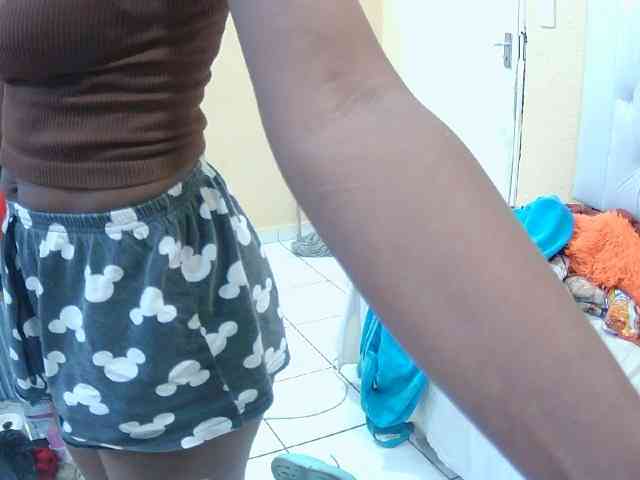 Henny02267 webcam