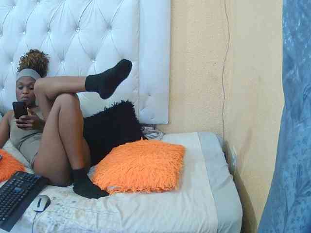 Henny02267 webcam
