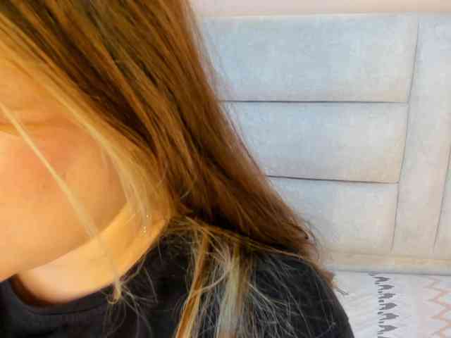 Amy-Thompson webcam