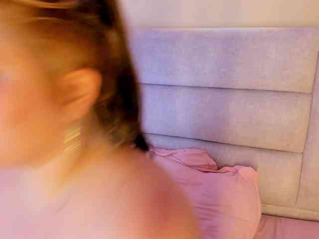Amy-Thompson webcam