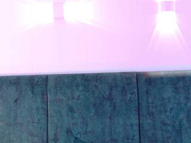 agatha-lynx live sex show