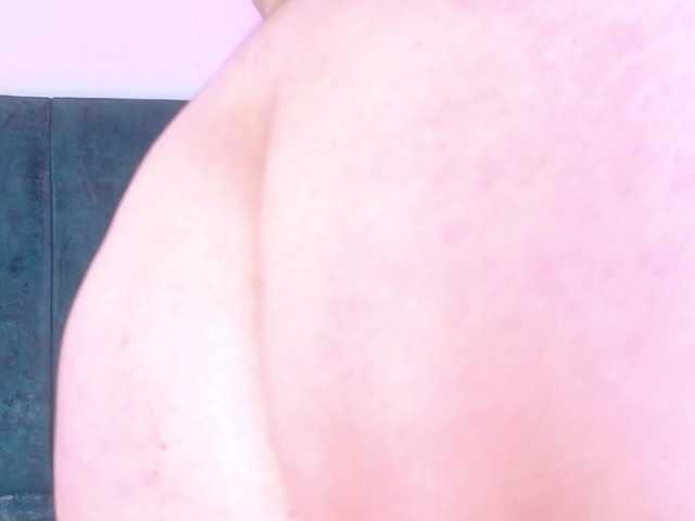 Agatha-Lynx's BongaCams show and profile