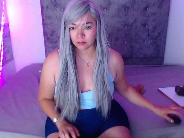 forbidden-cougar live cam on BongaCams