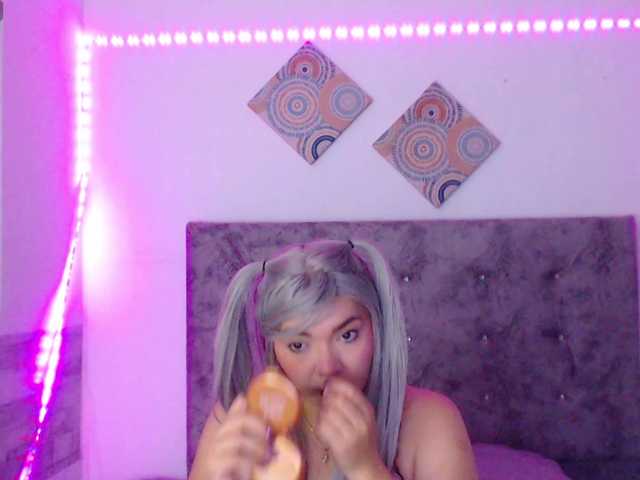 forbidden-cougar live cam on BongaCams