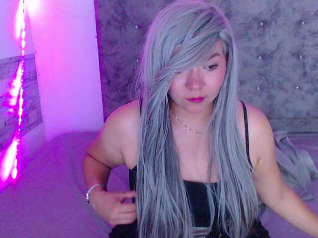 forbidden-cougar live cam on BongaCams