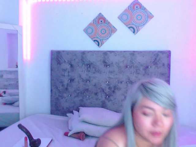 forbidden-cougar's BongaCams show and profile