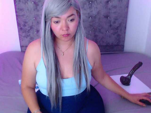 forbidden-cougar live cam on BongaCams
