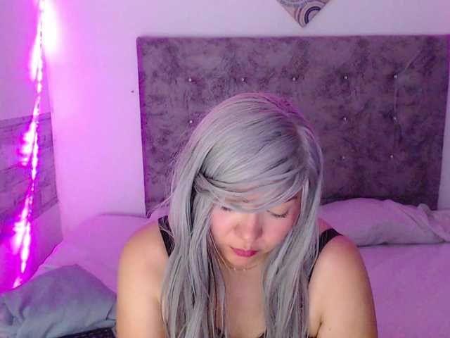 forbidden-cougar live cam on BongaCams