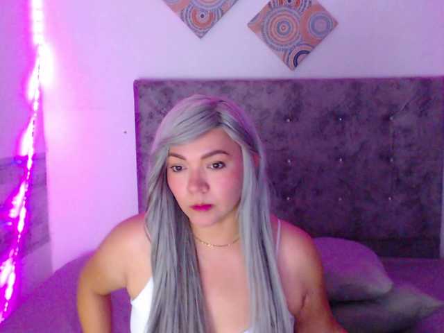 forbidden-cougar live webcam show