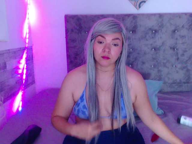 forbidden-cougar live cam on BongaCams